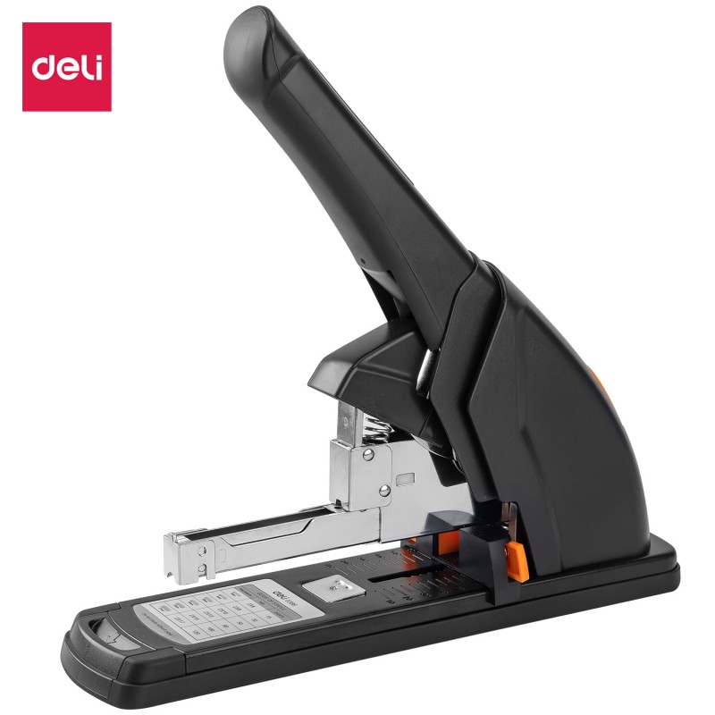 Agrafeuse brocheuse Deli E0386 de It Delta Com, puissante et fiable pour un agrafage jusqu'à 210 feuilles.