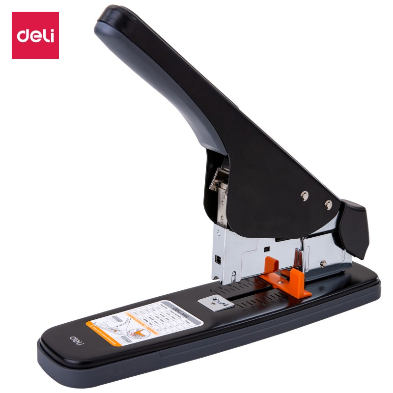 Agrafeuse brocheuse Deli E0484 de It Delta Com, efficace et maniable, pour un agrafage jusqu'à 120 feuilles.