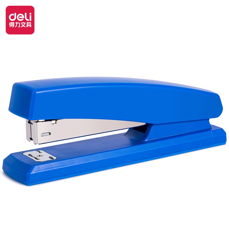Agrafeuse de bureau Deli 435 Bleu de It Delta Com, compacte et stylée, idéale pour une utilisation quotidienne jusqu'à 20 feuilles.