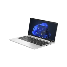 Le portable HP ProBook 440 G10 i7 13ᵉ génération (9G2L8ET) est un ordinateur portable professionnel performant et polyvalent. Avec un processeur Intel Core i7-1355U, 8 Go de RAM, 512 Go de stockage SSD et un écran 14" HD antireflet, il est idéal pour la productivité en déplacement. Doté de connectivités modernes (USB-C, Wi-Fi 6E, Bluetooth 5.3) et d'une garantie de 2 ans, il allie puissance et fiabilité.